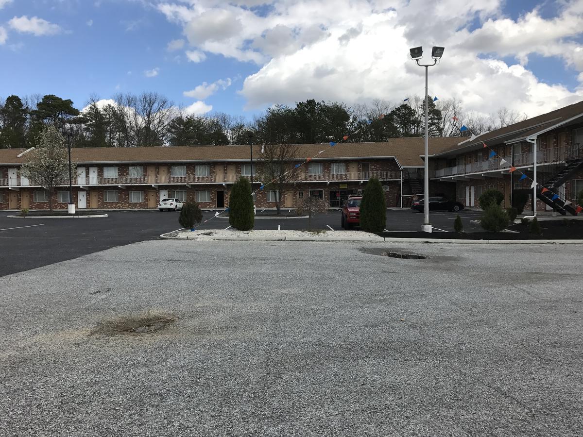 Millville Motorsports Inn And Suites Exteriér fotografie