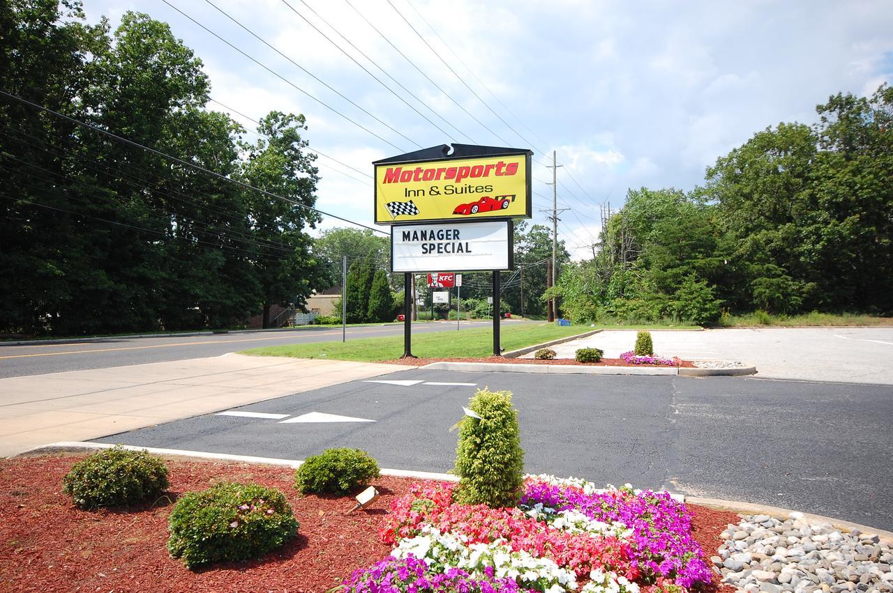 Millville Motorsports Inn And Suites Exteriér fotografie